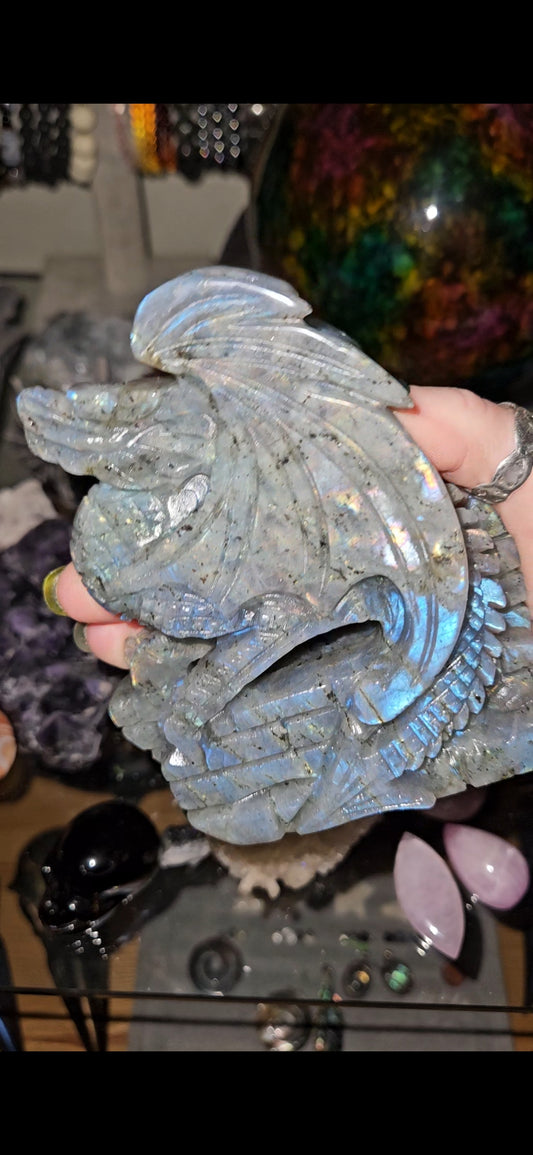 Flashy Labradorite Dragon Carving – Mystical Crystal Dragon Statue